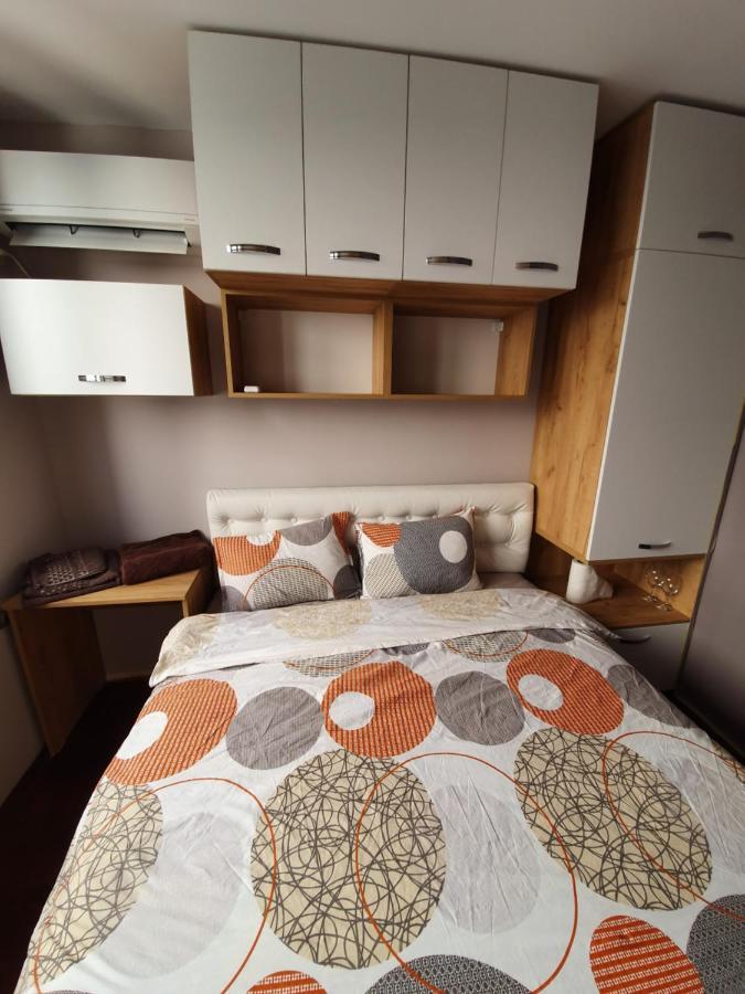 Sunny Apartment 布拉格埃夫格拉德 外观 照片