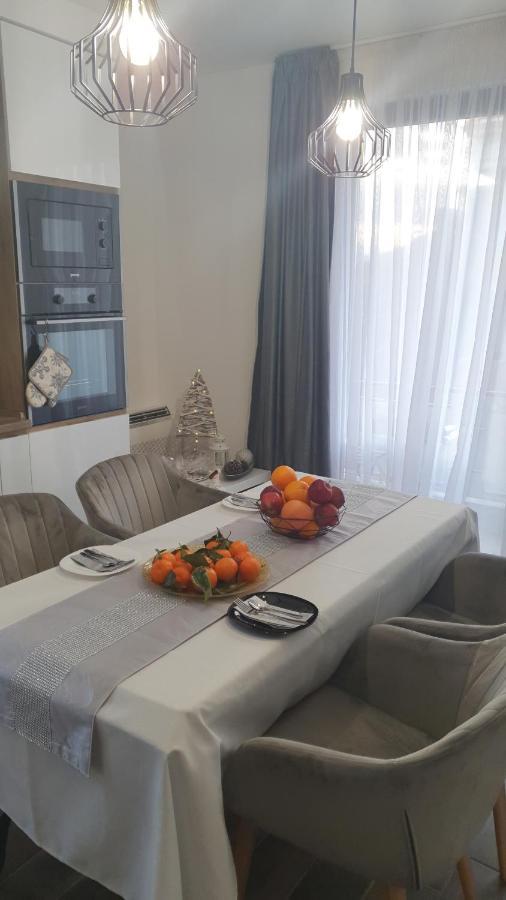 Sunny Apartment 布拉格埃夫格拉德 外观 照片